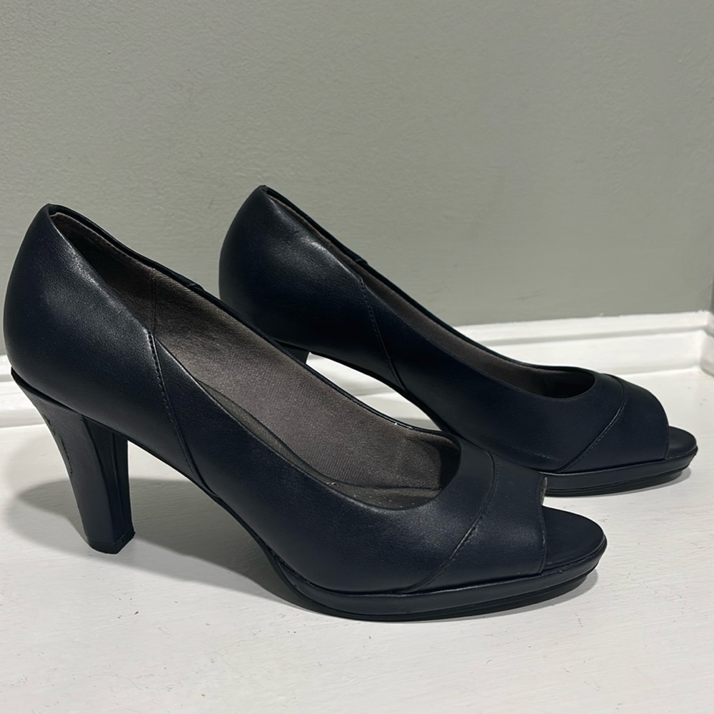 Life Stride Soft System Dk Blue Open Toe Pump-size 8.5